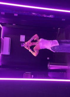 Alona - puta in Bali Photo 8 of 8