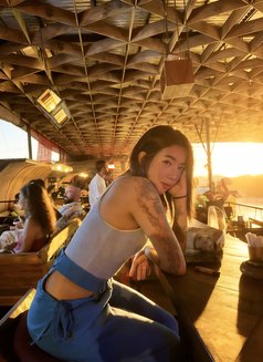 Alona in seminyak - puta in Bali Photo 2 of 4