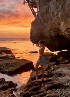 Alona in seminyak - puta in Bali Photo 4 of 4