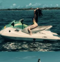 Alona newbie in Bali - escort in Bali Photo 2 of 9