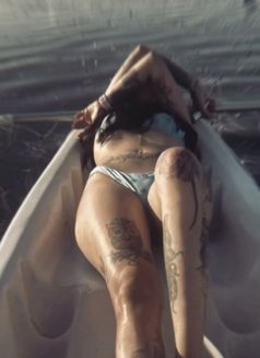 Alona newbie in Bali - escort in Bali Photo 5 of 9