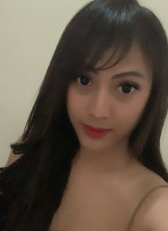 Alona Parlente - Transsexual escort in Jakarta Photo 4 of 9