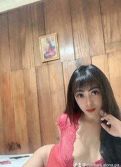 Alona Ts Ladyboy - Acompañantes transexual in Jakarta Photo 1 of 5