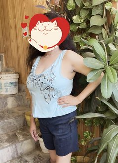 Alone Hot Housewife Cam Sex Real Meeting - escort in New Delhi Photo 6 of 6