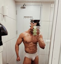 Alpha Male *ELITE ESCORT* MASSAGER - Male escort in New Delhi Photo 8 of 11