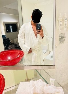 Elite Companion (For your kinks) - Male escort in Mumbai Photo 4 of 8