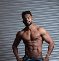 Alpha Male is back *ELITE ESCORT* - Male escort in New Delhi Photo 3 of 7