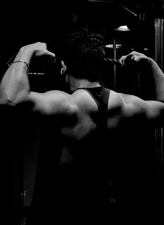 Alpha Manik - Acompañantes masculino in Chennai Photo 1 of 5