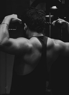 Alpha Manik - Acompañantes masculino in Chennai Photo 5 of 5
