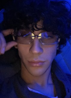 alqs - Male escort in Bangkok Photo 15 of 15