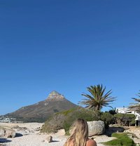 Alrie Massage Center - puta in Cape Town