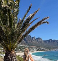 Alrie Massage Center - puta in Cape Town