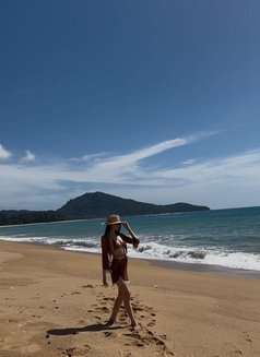 Alsu - puta in Hong Kong Photo 1 of 11