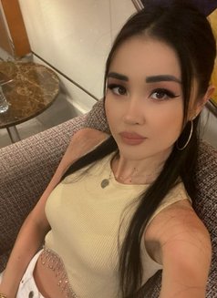 Alsu - puta in Hong Kong Photo 7 of 11