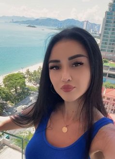 Alsu - puta in Hong Kong Photo 10 of 11