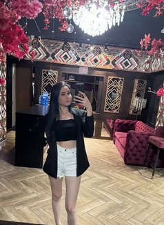 Alsu - puta in Hong Kong Photo 11 of 11