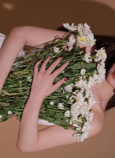 Althea Party Girl - escort in Bali Photo 7 of 10