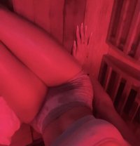 Alura - escort in Berlin