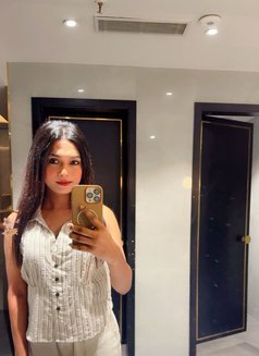 Aluring Ahira - Transsexual escort in Gurgaon Photo 5 of 9