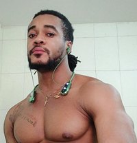 Black Bbc - Acompañantes masculino in Muscat