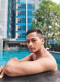 Alvin - Male escort in Jakarta Photo 7 of 7