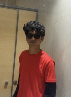 Aly - Acompañantes masculino in Pune Photo 1 of 2