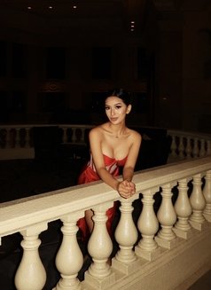 Aly independent - escort in Singapore Photo 25 of 30