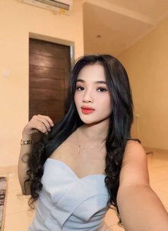 Alya Best of Blowjob and Dominan - puta in Bali Photo 2 of 5