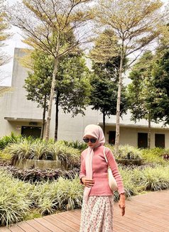 Alya - escort in Kuala Lumpur Photo 1 of 12
