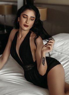 Alya - escort in Dubai Photo 6 of 6