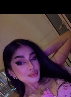 Alya - escort in Dubai Photo 6 of 13