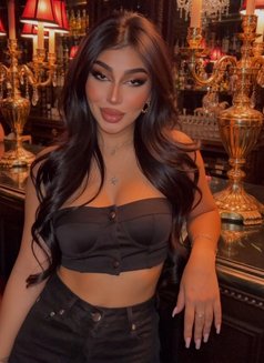 Alya - escort in Dubai Photo 10 of 13