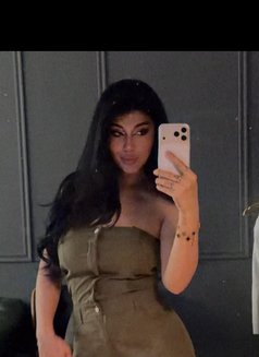 Alya - escort in Dubai Photo 11 of 13