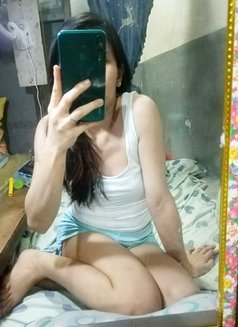 Alyanna Ash - puta in Manila Photo 8 of 8