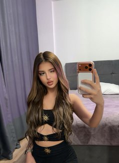 Alyapavlov - Transsexual escort in Phuket Photo 4 of 18