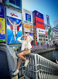 Alyn - escort in Tokyo Photo 3 of 6