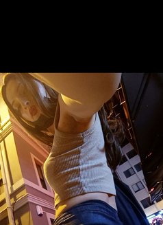 Alyosha - Transsexual escort in İstanbul Photo 8 of 12