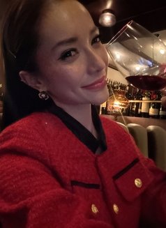 Alysa - escort in Dubai Photo 17 of 21