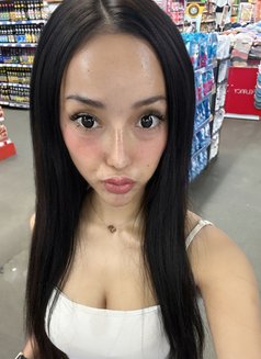 Alysa - escort in Dubai Photo 19 of 21