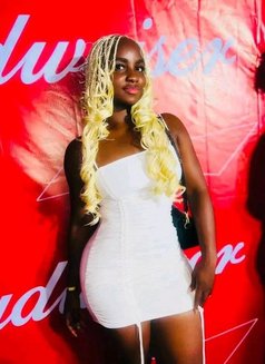 Alyssa - escort in Beijing Photo 4 of 4