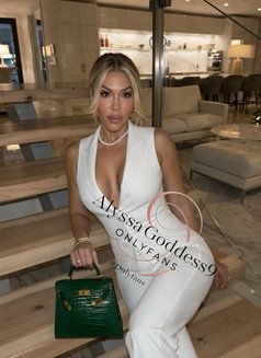 Alyssa Hung Goddess 🇺🇸 - masseuse in Dubai Photo 23 of 24