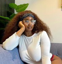 Alyssa - puta in Guangzhou Photo 2 of 4