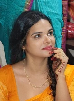 Am Big Dick Shemale - Acompañantes transexual in Hyderabad Photo 1 of 1