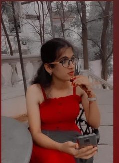 Am female - Acompañantes transexual in Hyderabad Photo 3 of 4