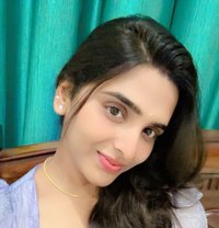 Am Indipendent girl nirusha ..heaven ser - puta in Hyderabad Photo 4 of 4