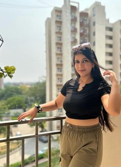 Am Nazia Escort Call & Wathsap 88250g24576 - escort in Chandigarh Photo 3 of 5