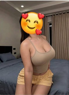 Am Priya escort 99153v09293 call&whtspp - escort in Chandigarh Photo 1 of 2