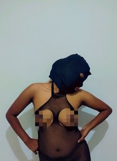 Ama (22 y) | Massage & Mistress Sessions - masseuse in Colombo Photo 2 of 6