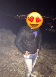 Aman DXB (Ladies Only) - Acompañantes masculino in Dubai Photo 1 of 3
