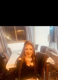 Amal - escort in Beirut Photo 2 of 4